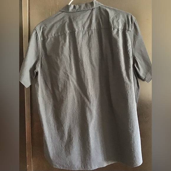 Men's Short-Sleeve Casual Button-Down Shirt - Black - Picture 2 of 3